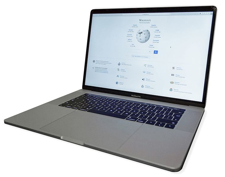 File:Late 2016 MacBook Pro.jpg