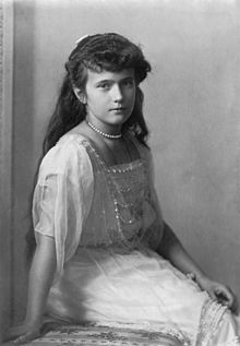 Grand Duchess Anastasia Nikolaevna Crisco edit letters removed.jpg