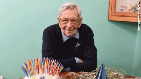 Robert Weighton named world's oldest man, aged 112 - CNN