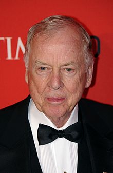 T Boone Pickens 2011 Shankbone.JPG