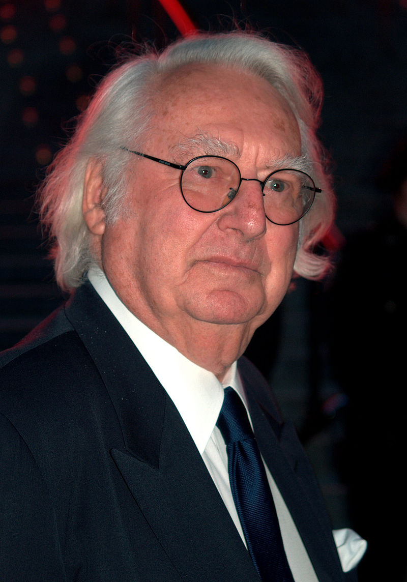 Richard Meier at the 2009 Tribeca Film Festival.jpg