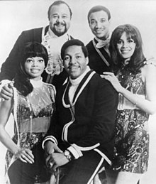 The 5th Dimension in 1969. Back row: Townson and McLemore. Front row: LaRue, Davis, and McCoo