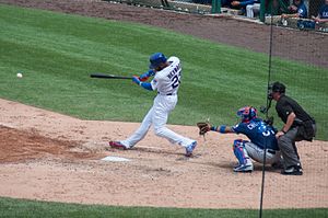 Heyward lines into double play (28356212176).jpg