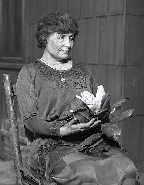 File:Helen Keller circa 1920 - restored.jpg